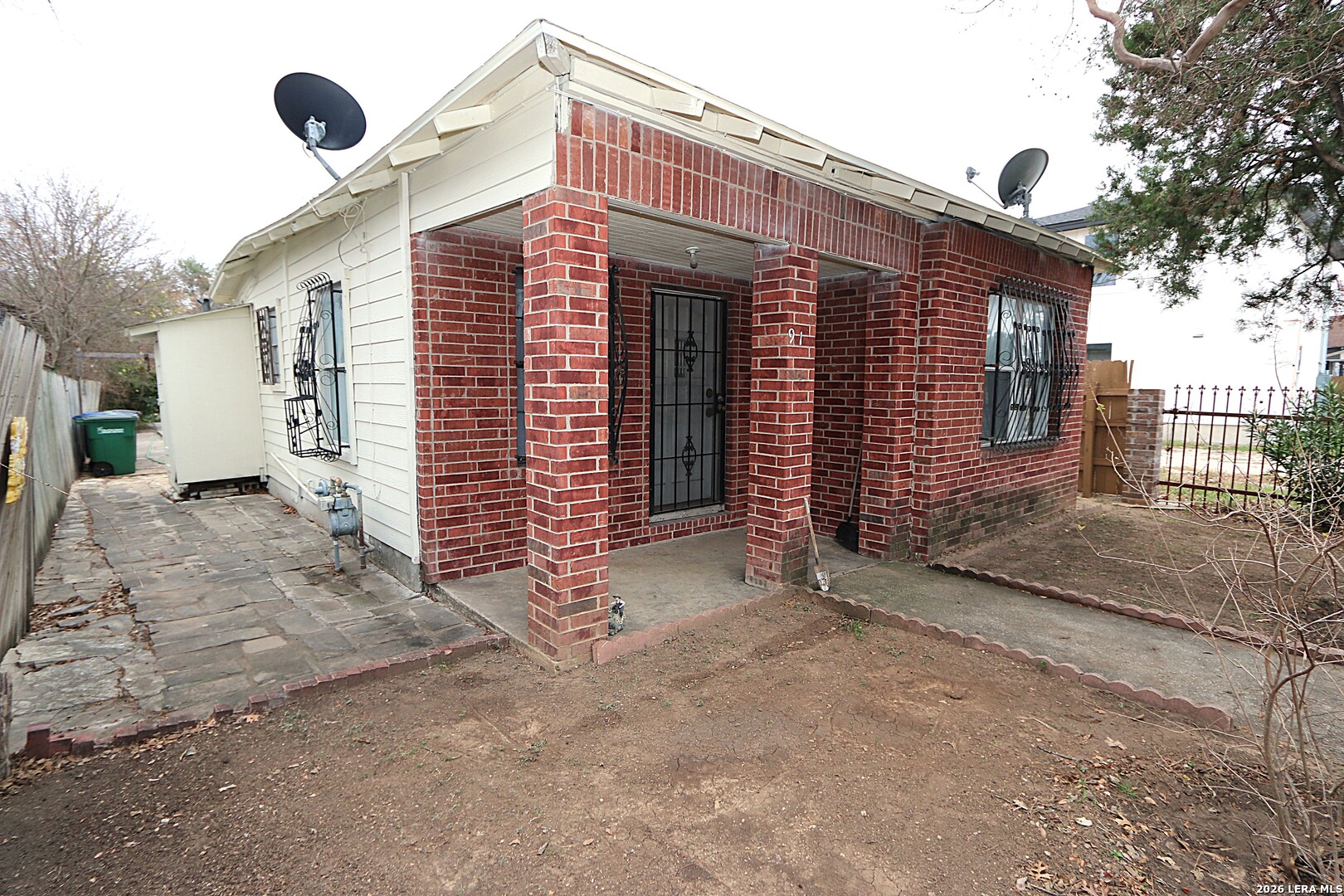 main property photo 1