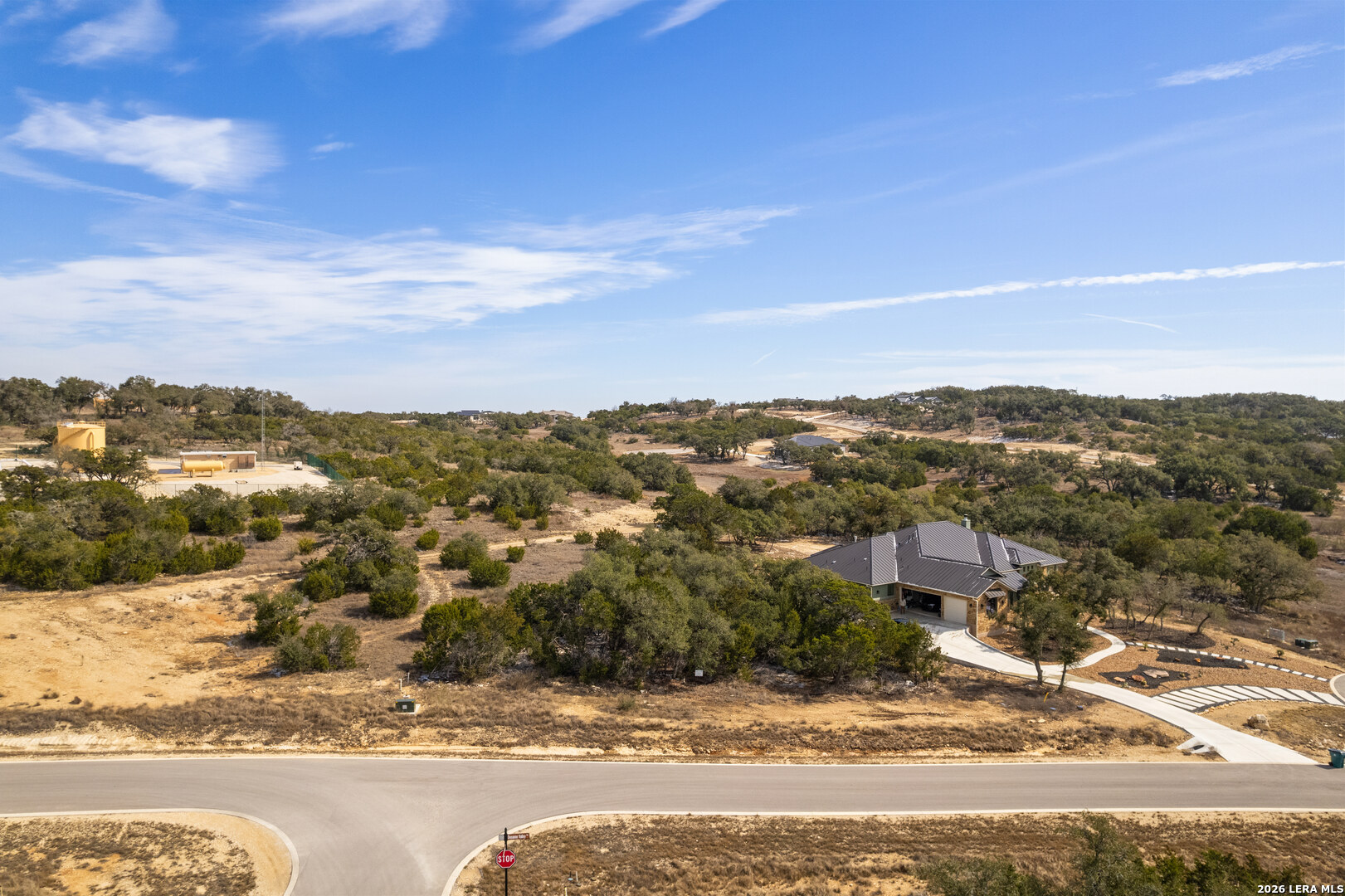 main property photo 14
