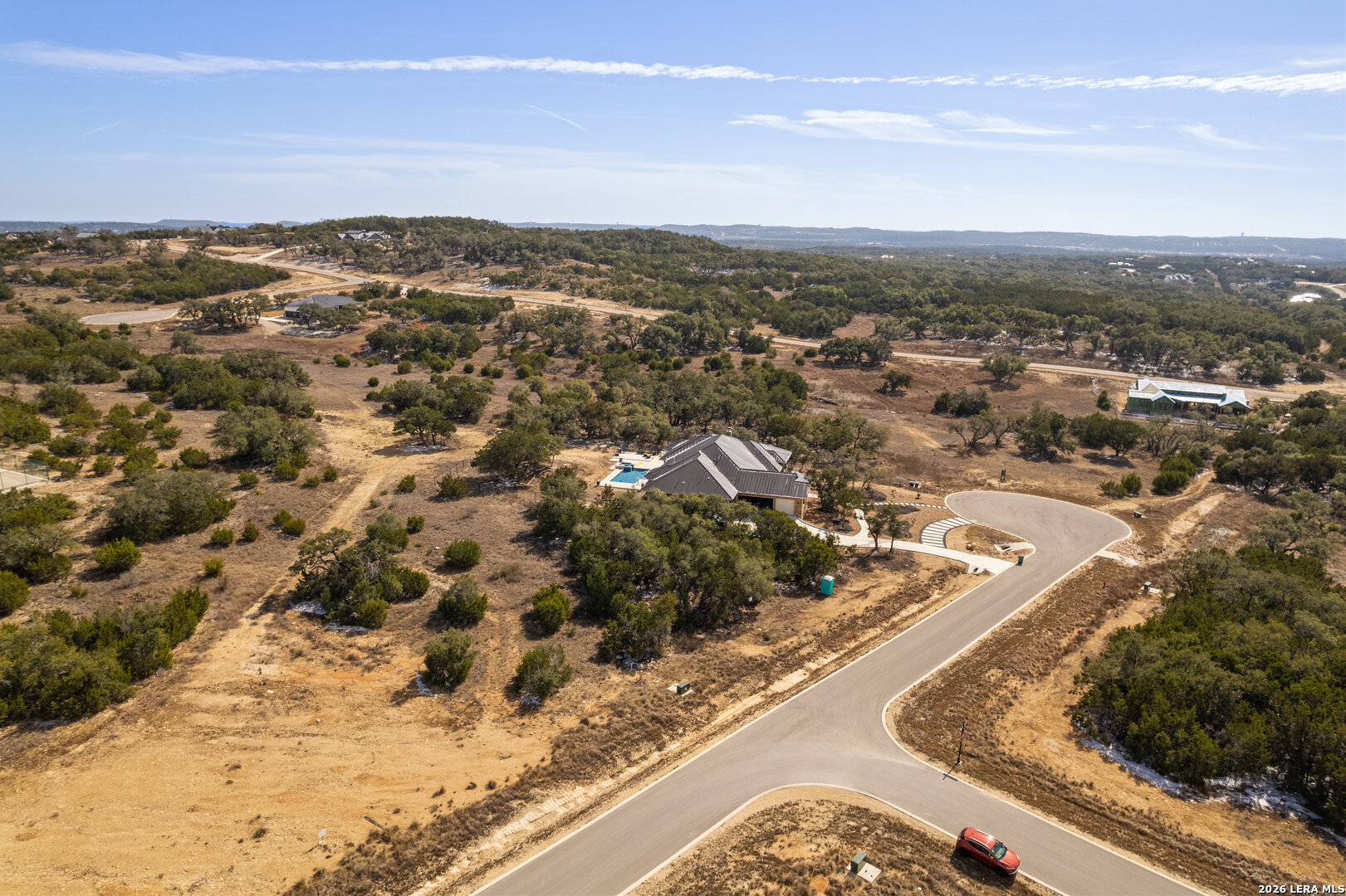 main property photo 9