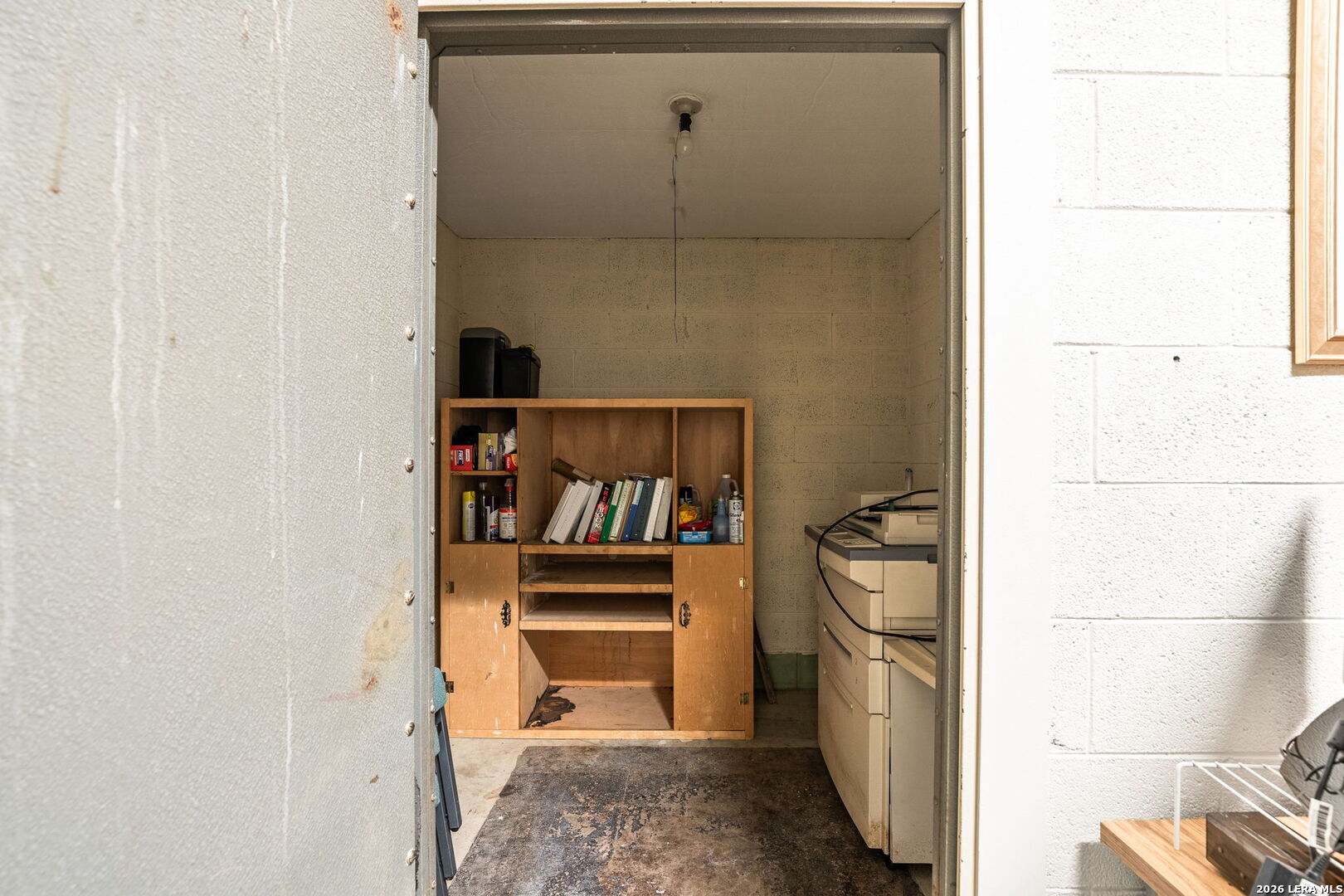 main property photo 14