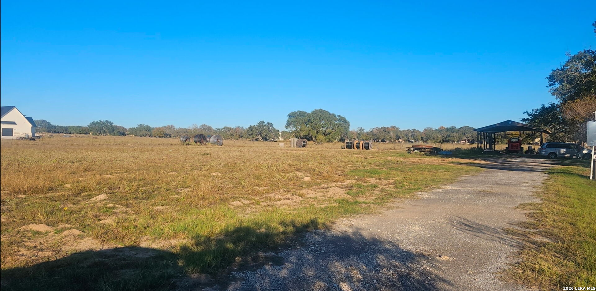 main property photo 18