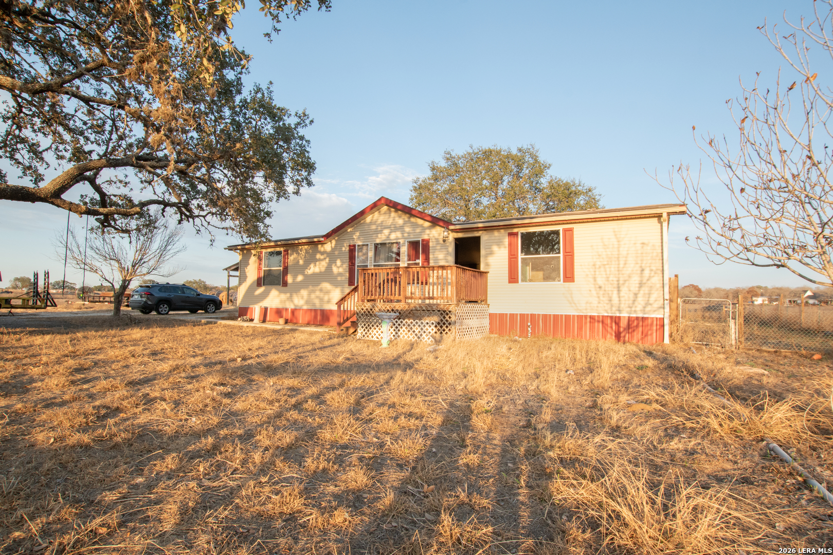 main property photo 3