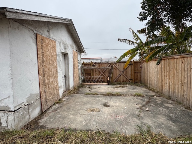main property photo 31