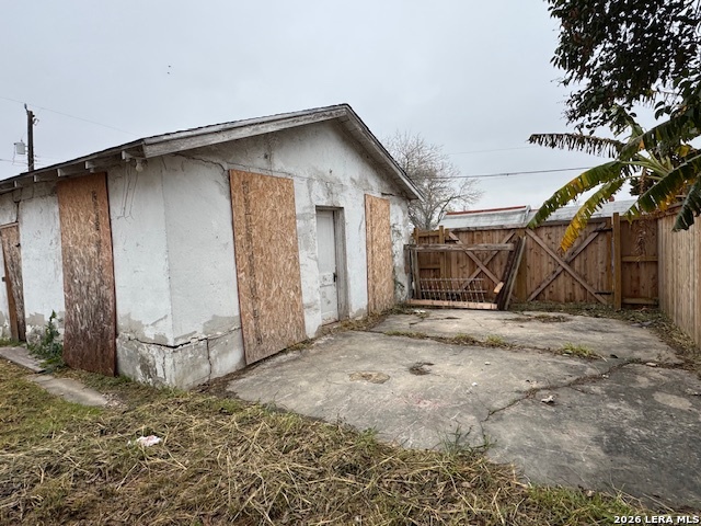 main property photo 32