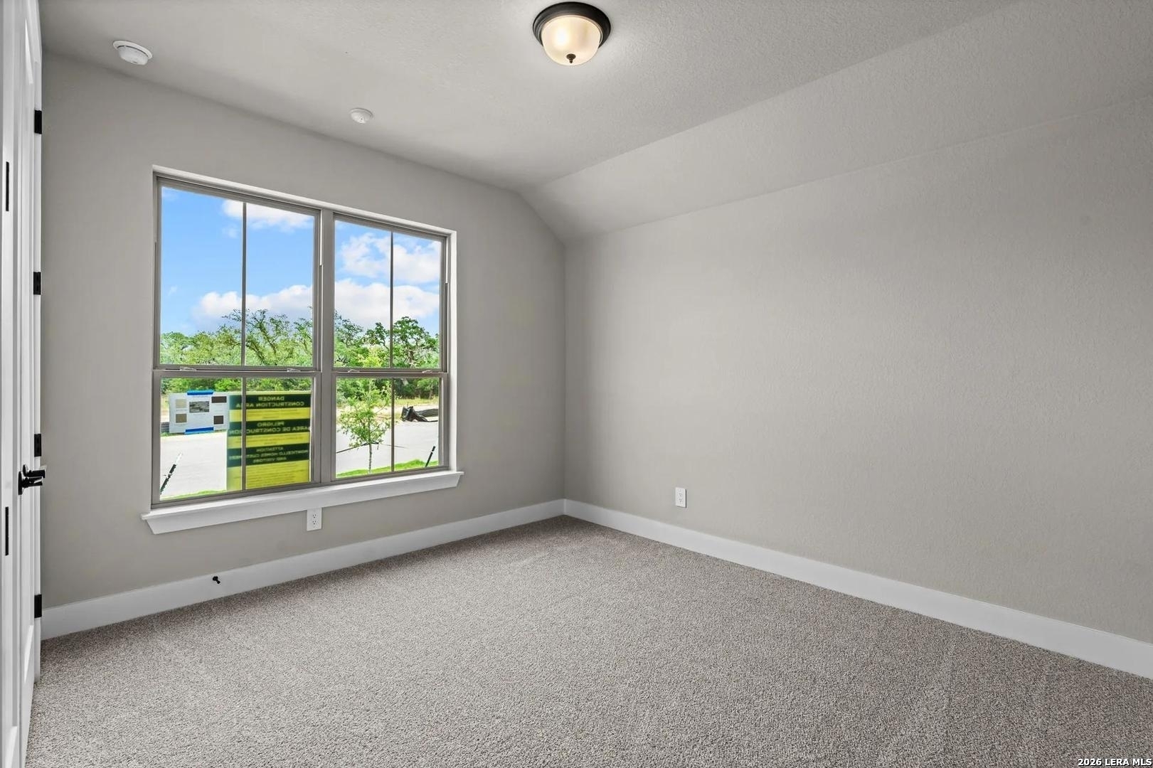 property viewer photo 11