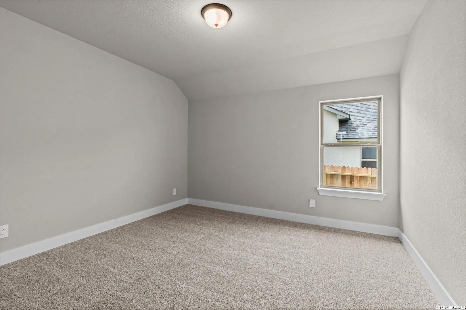 property viewer photo 14