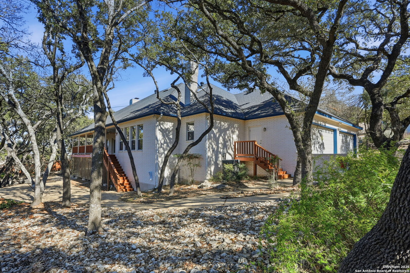 property viewer photo 2