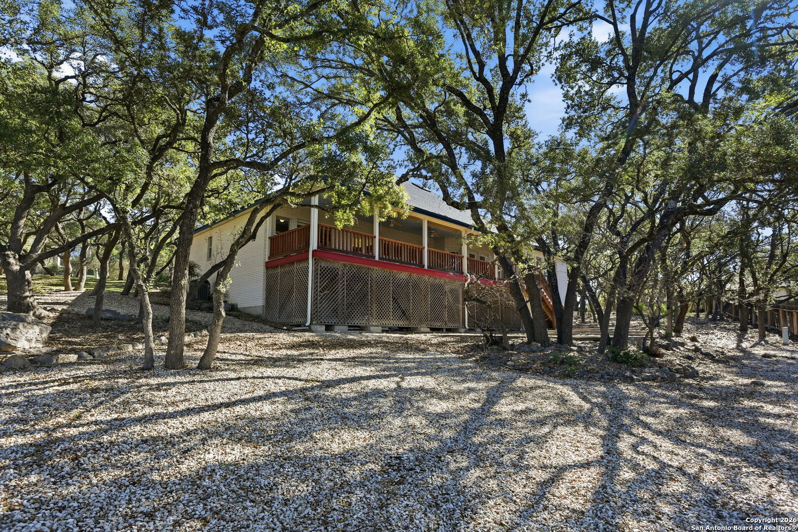 property viewer photo 3