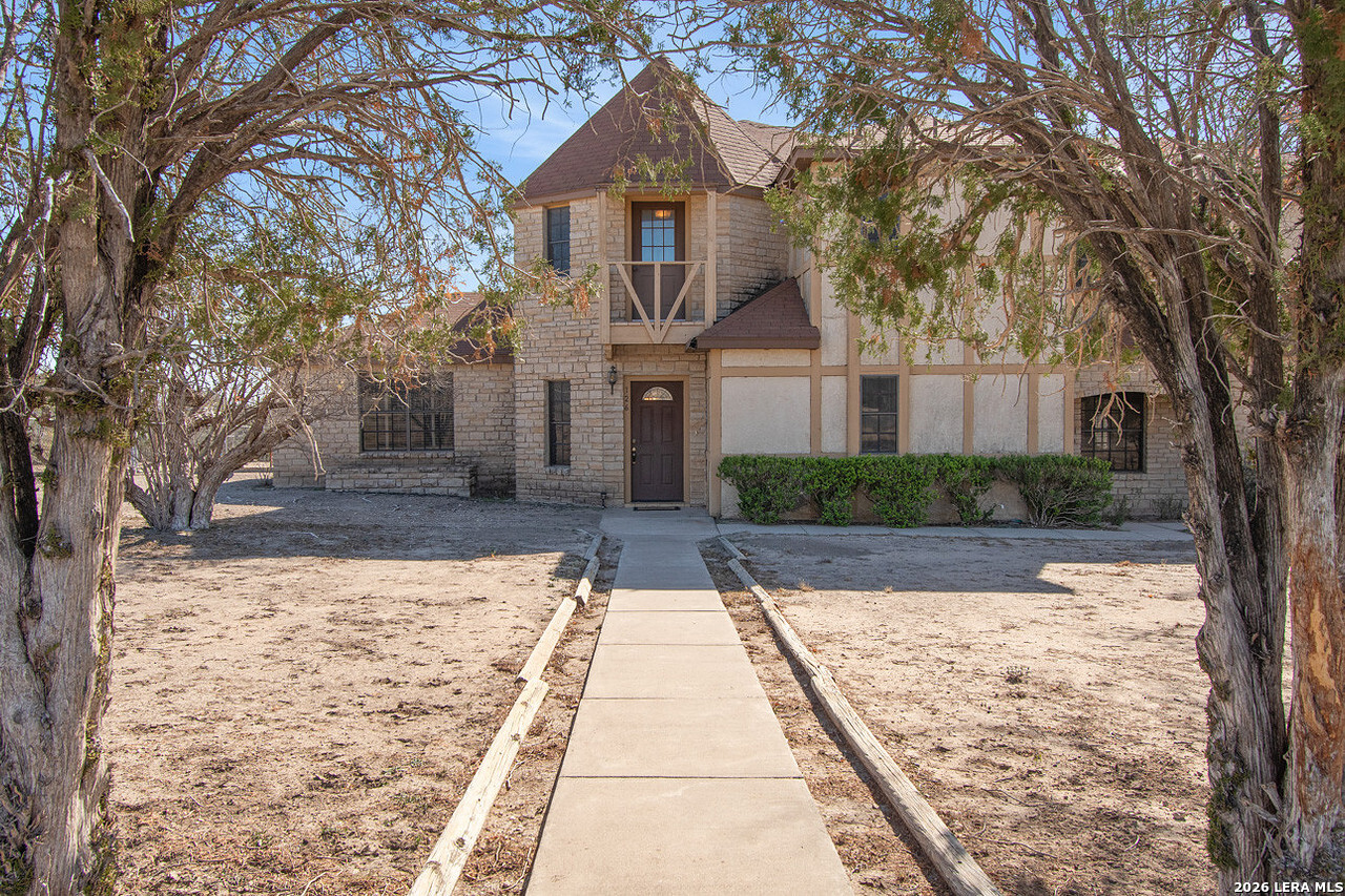 main property photo 3