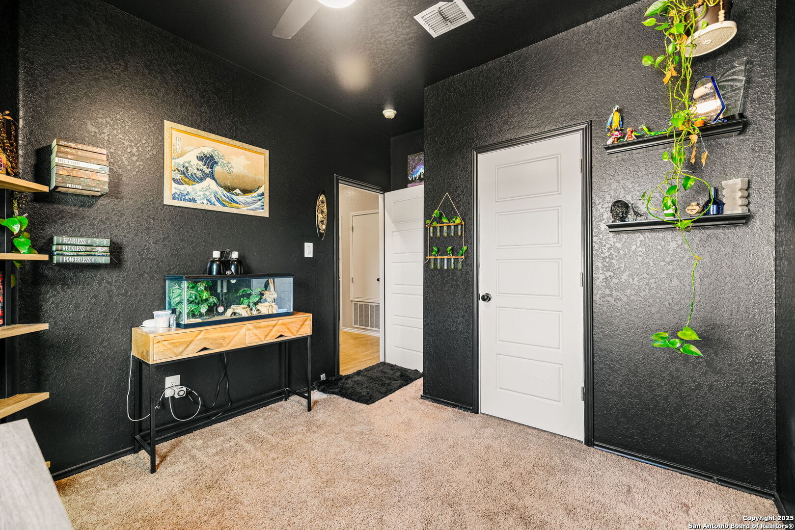 property viewer photo 17