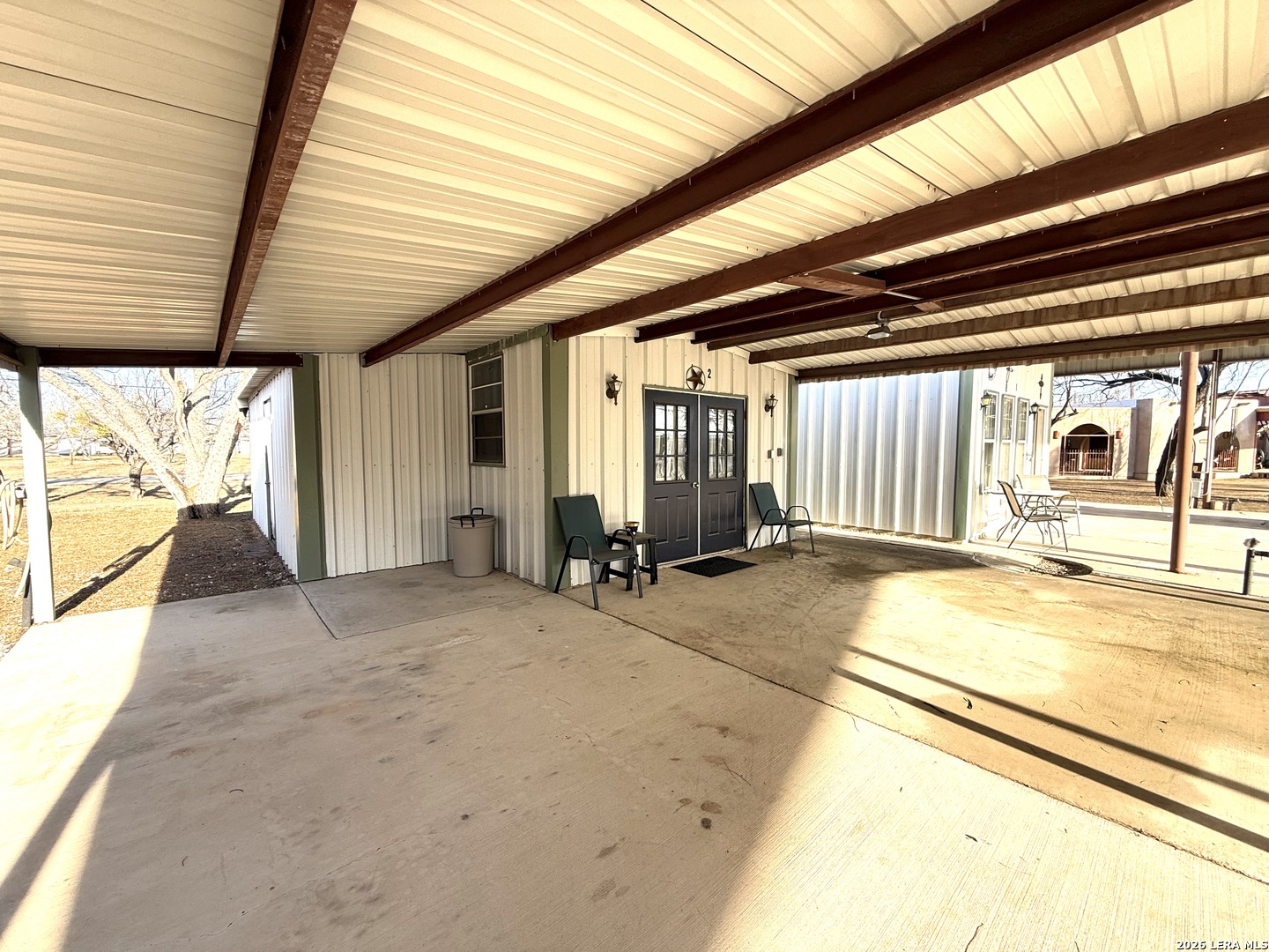 main property photo 23
