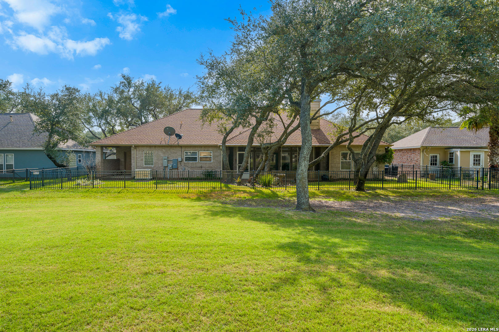 main property photo 37