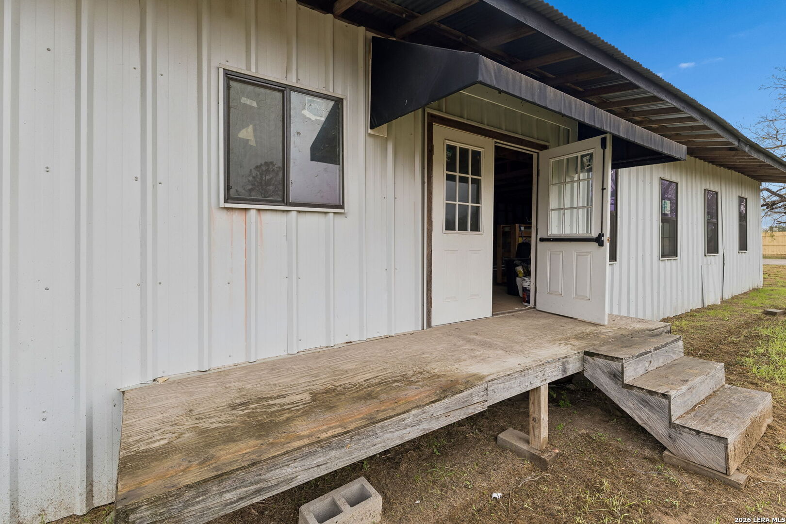 main property photo 4