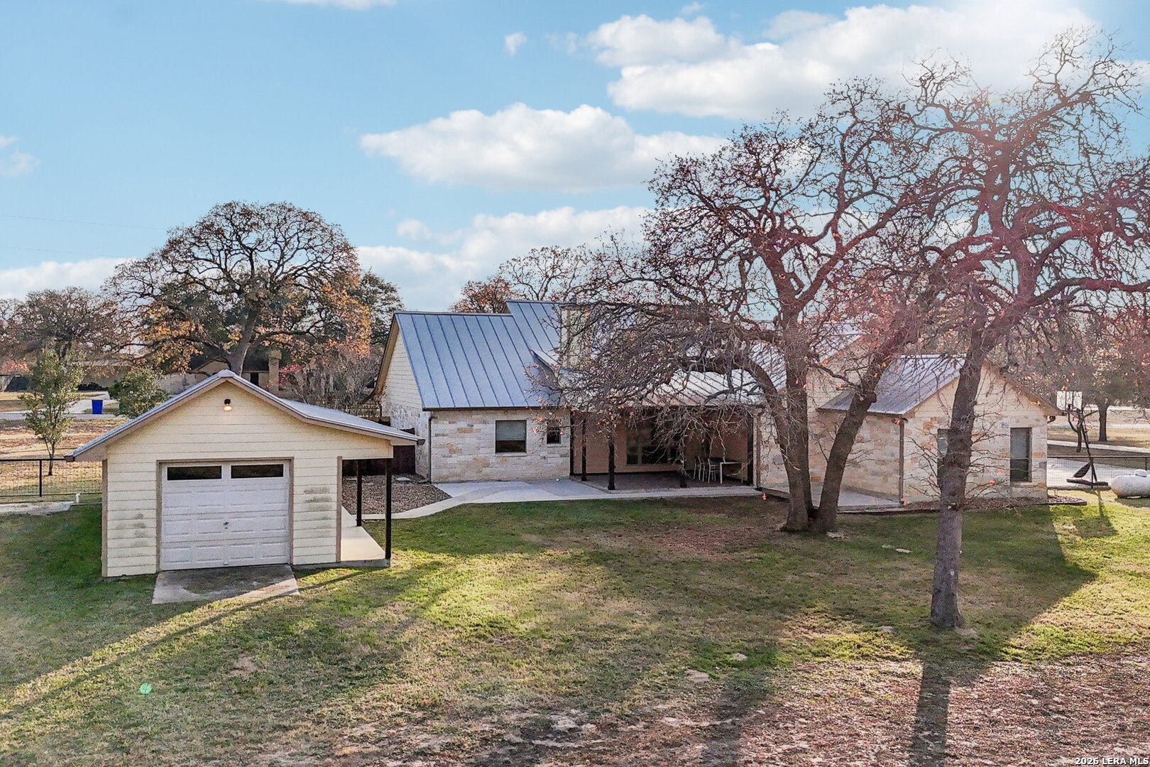 main property photo 51