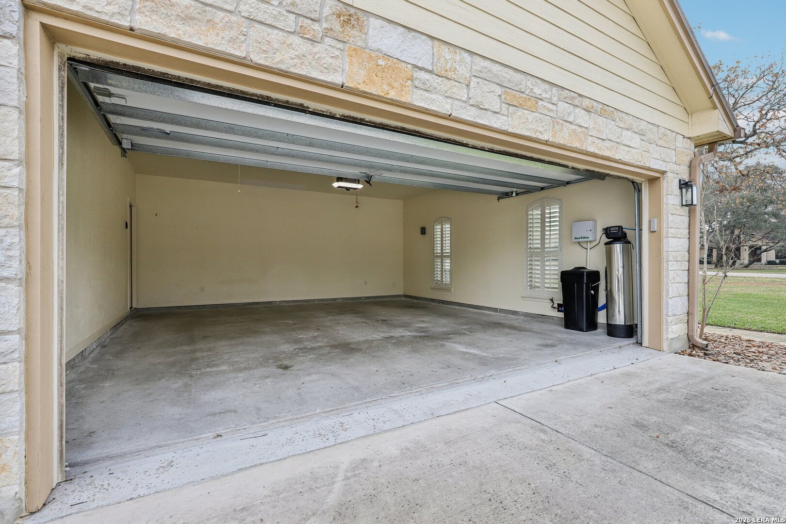 main property photo 58