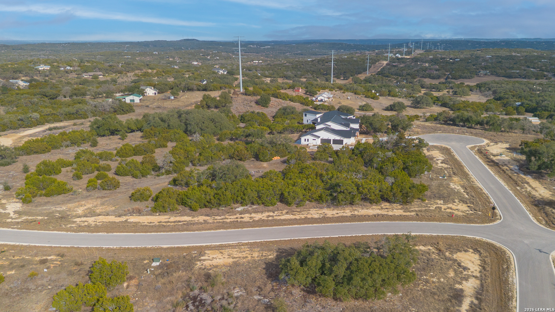 main property photo 10