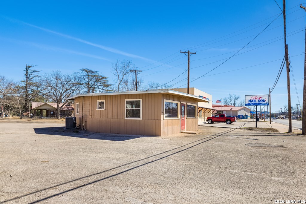 main property photo 14