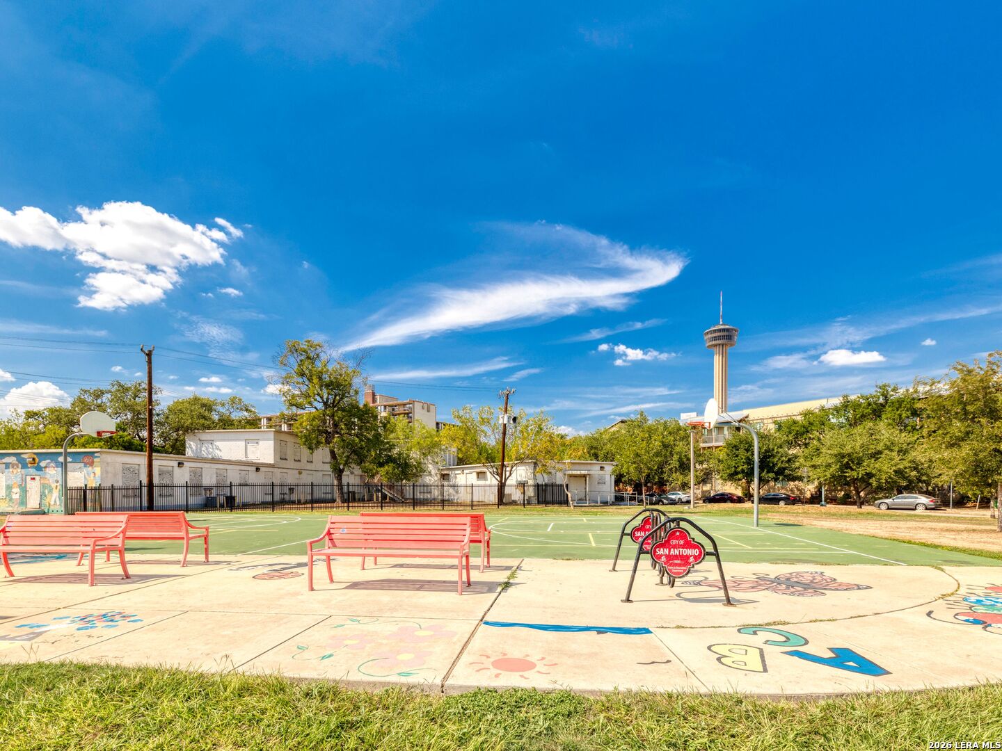 main property photo 40