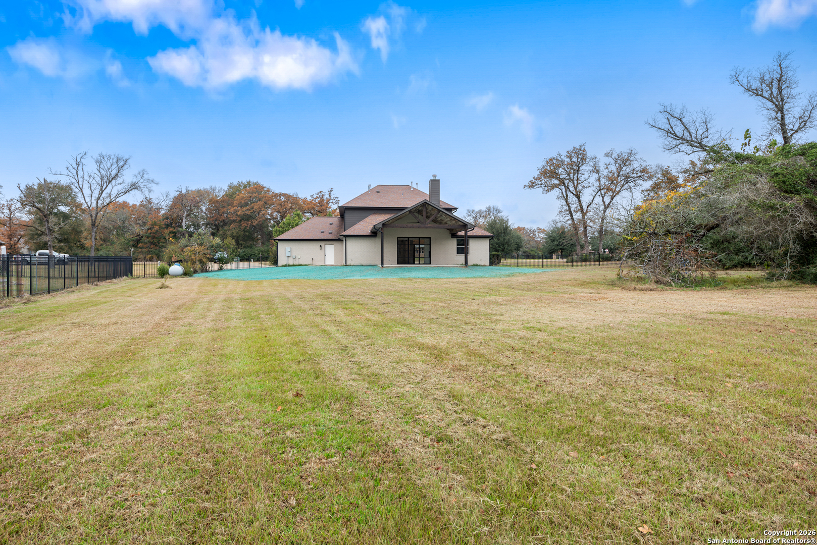 main property photo 38