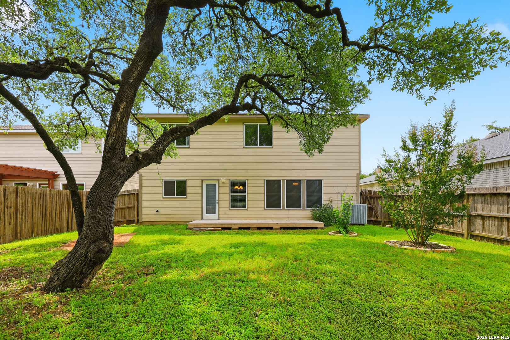 main property photo 33