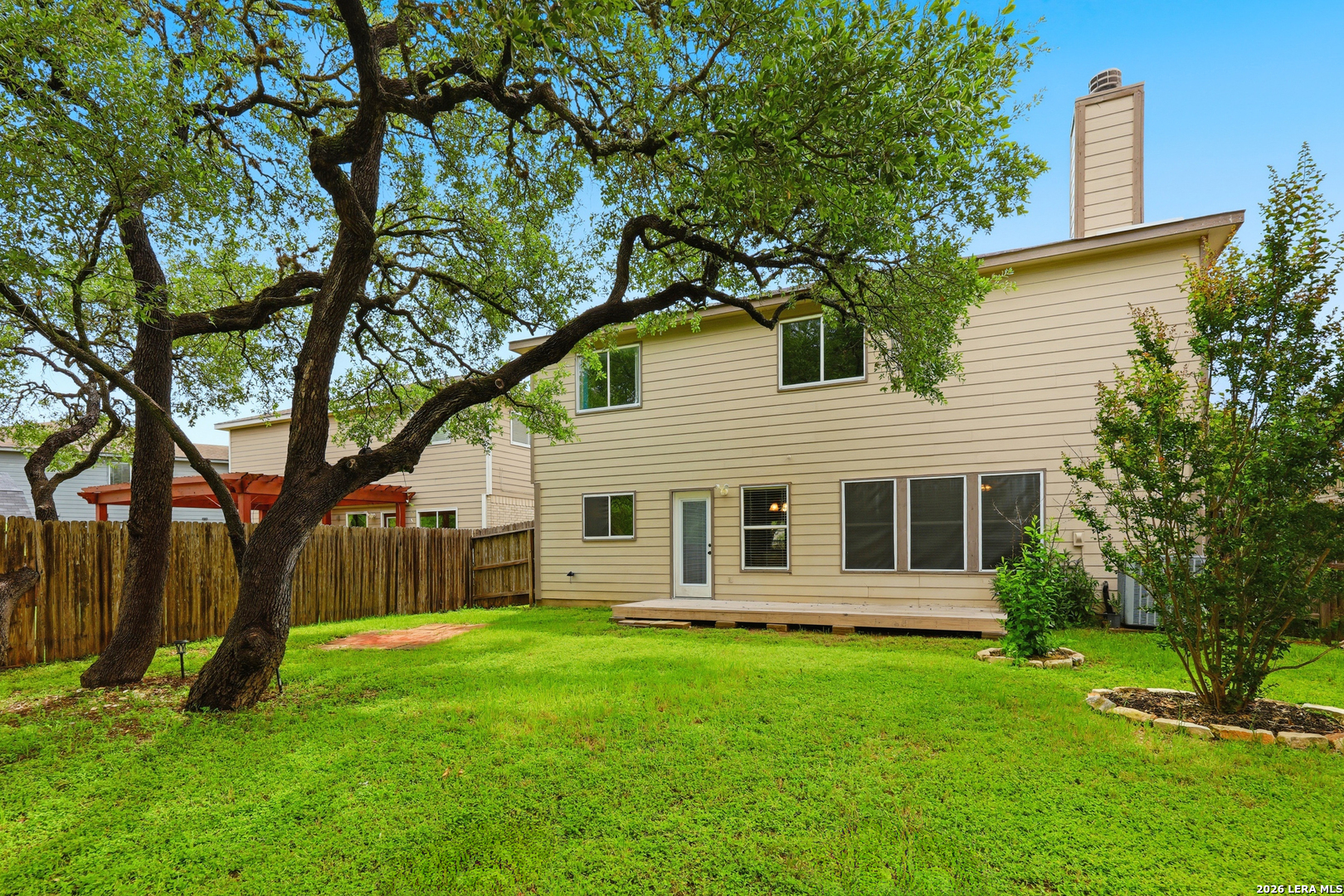 main property photo 34
