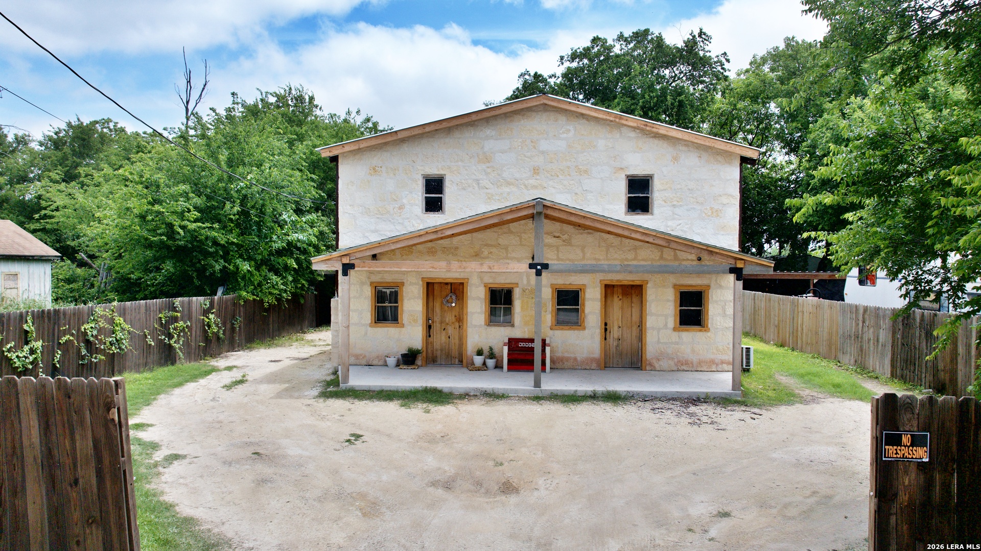 main property photo 34