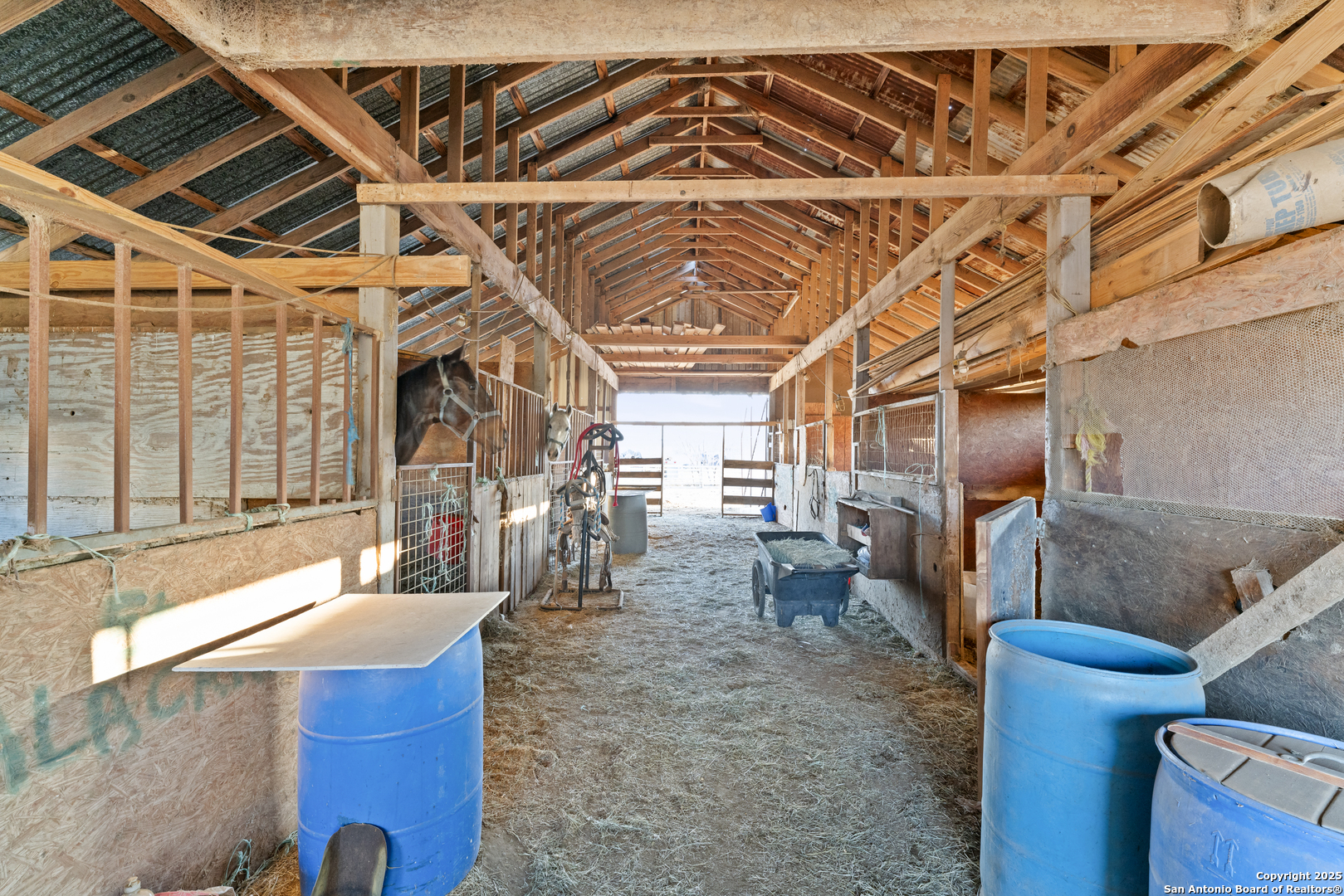 main property photo 34
