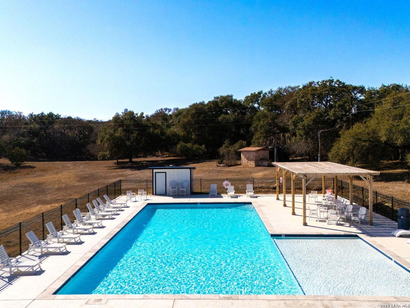 main property photo 50