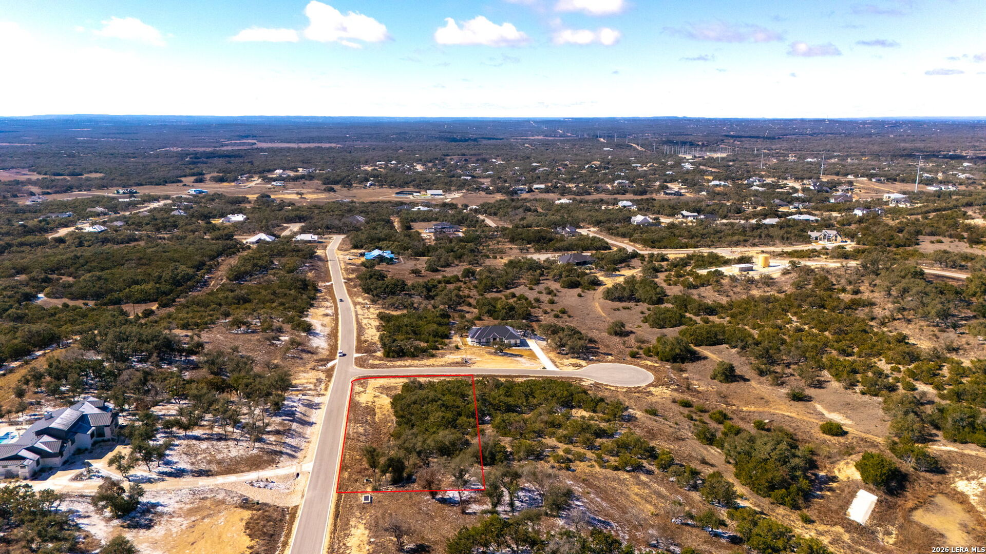 main property photo 10