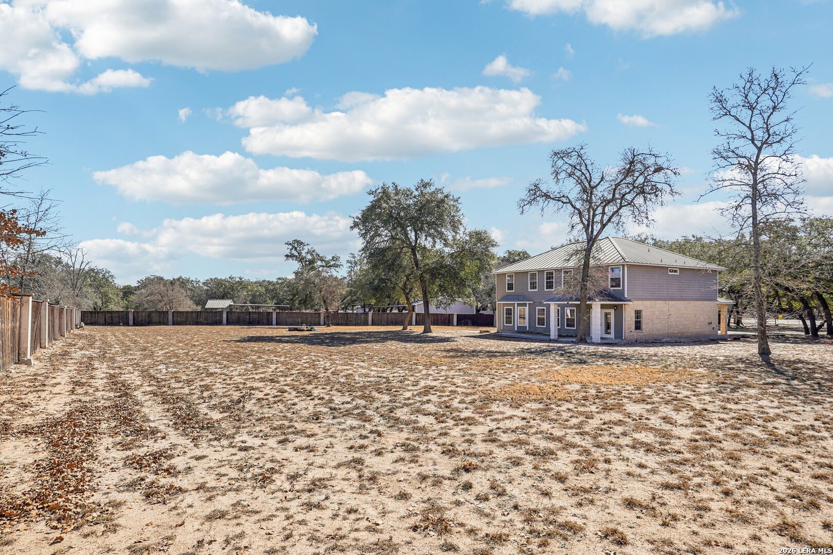 main property photo 18