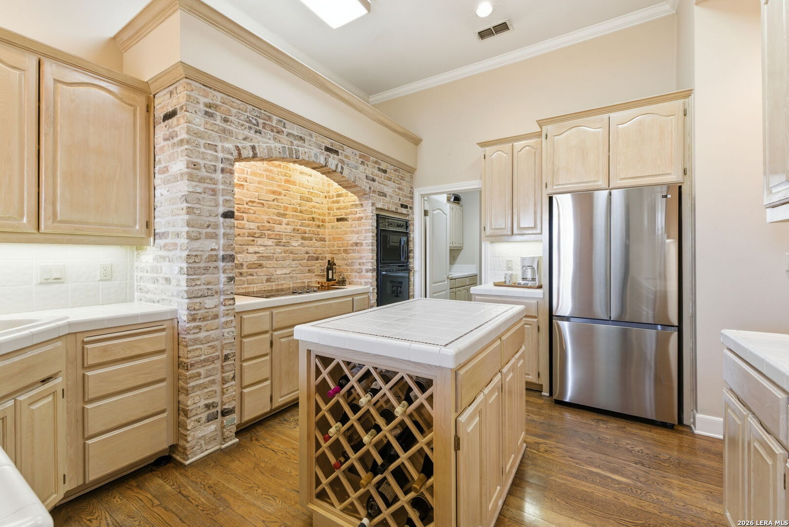 main property photo 26
