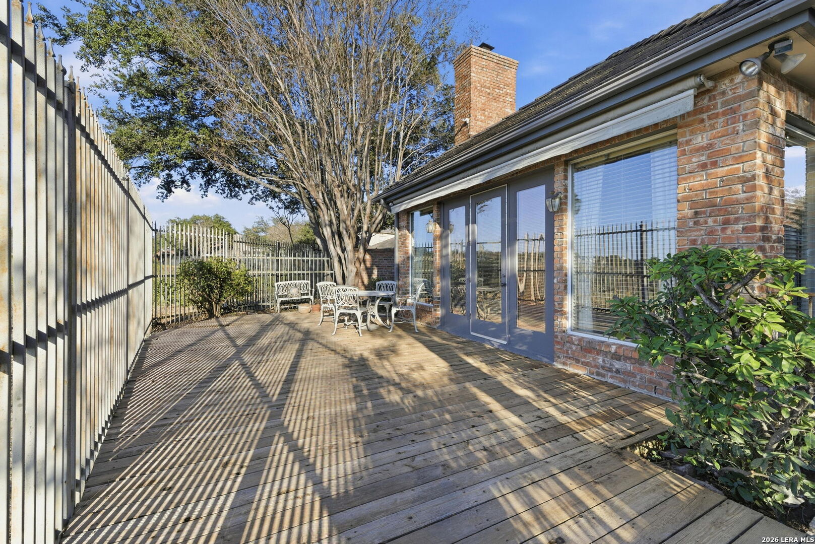 main property photo 40