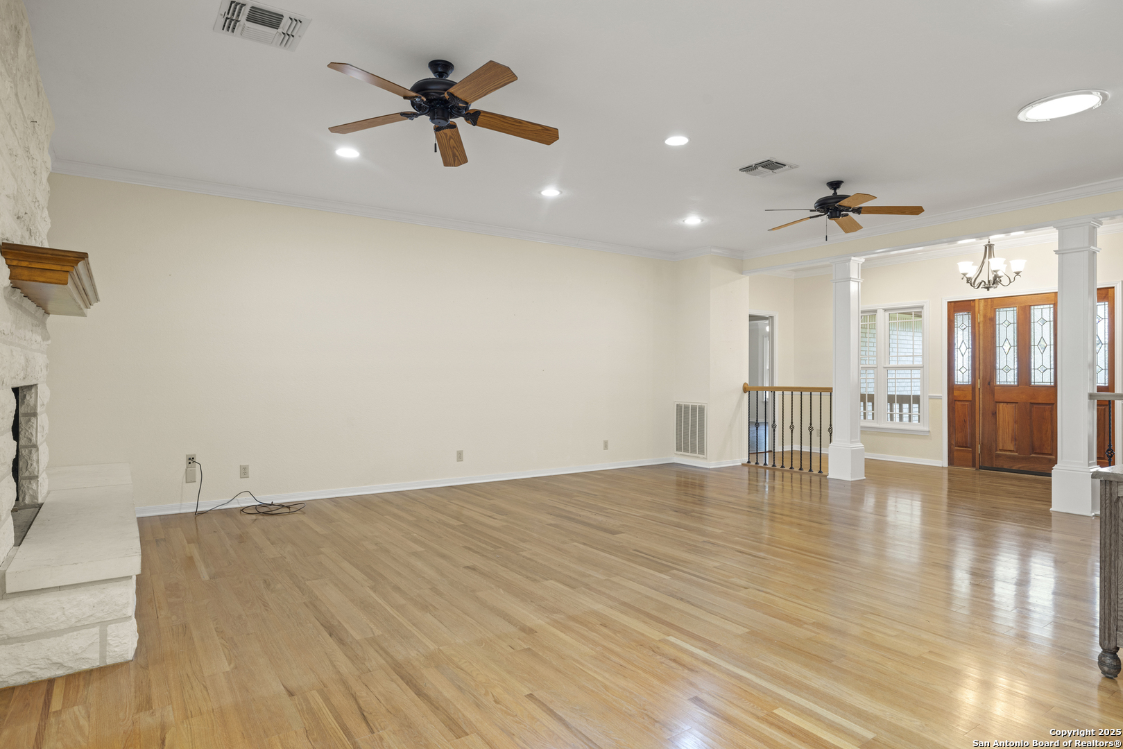 property viewer photo 3