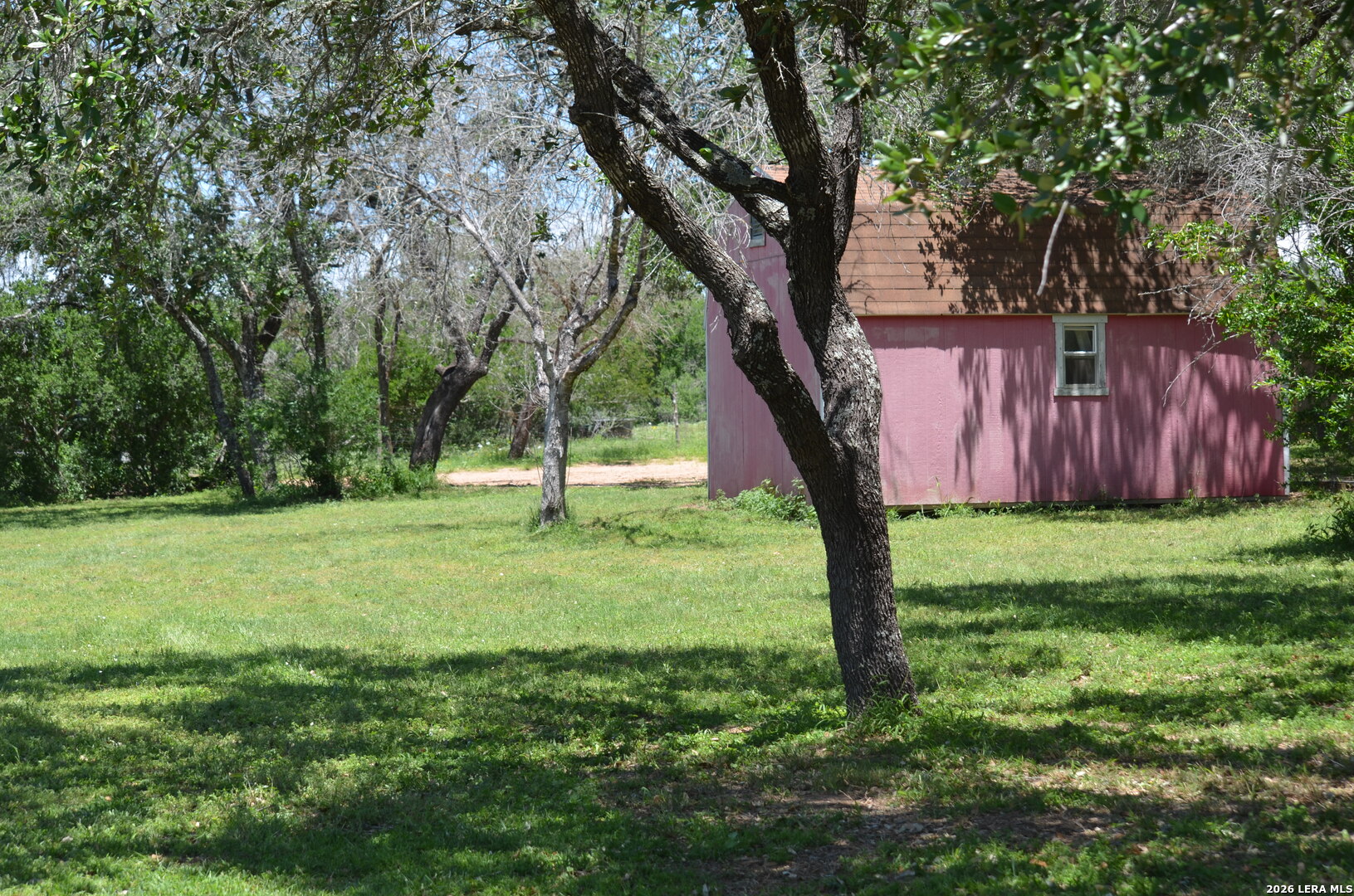 main property photo 34