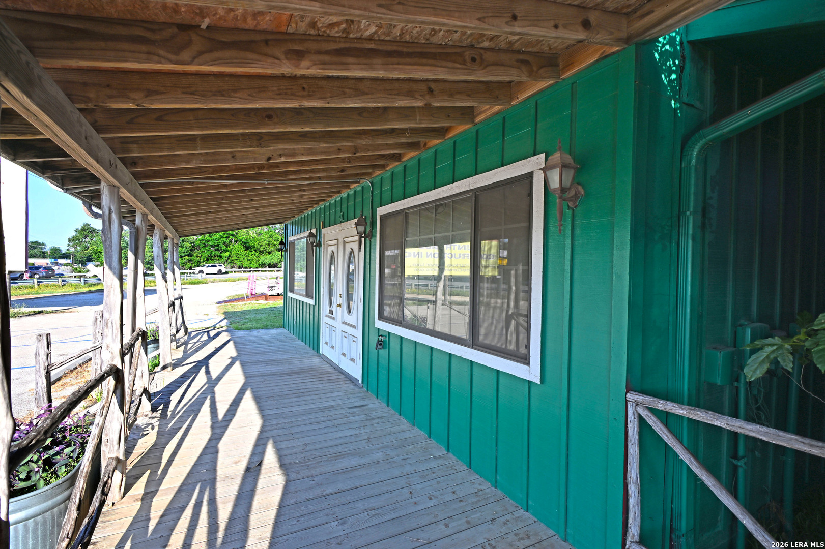 main property photo 4