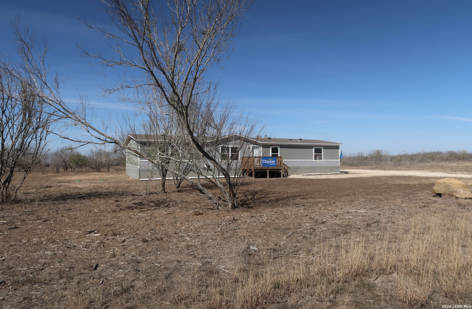 main property photo 17