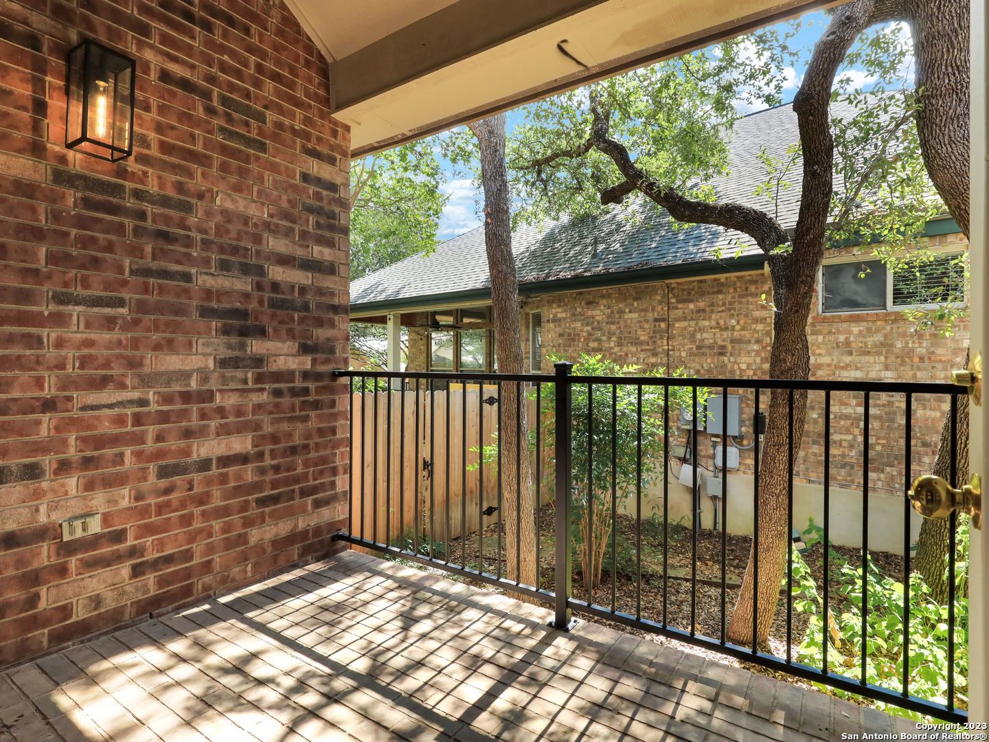 main property photo 20