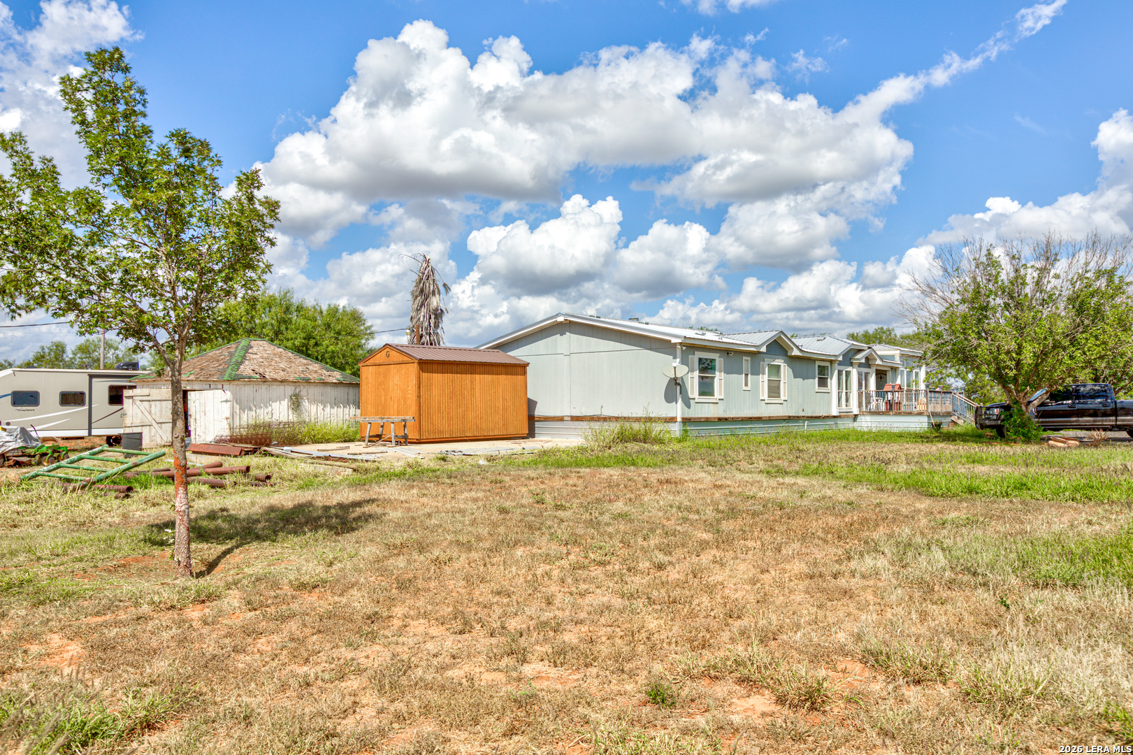 main property photo 12