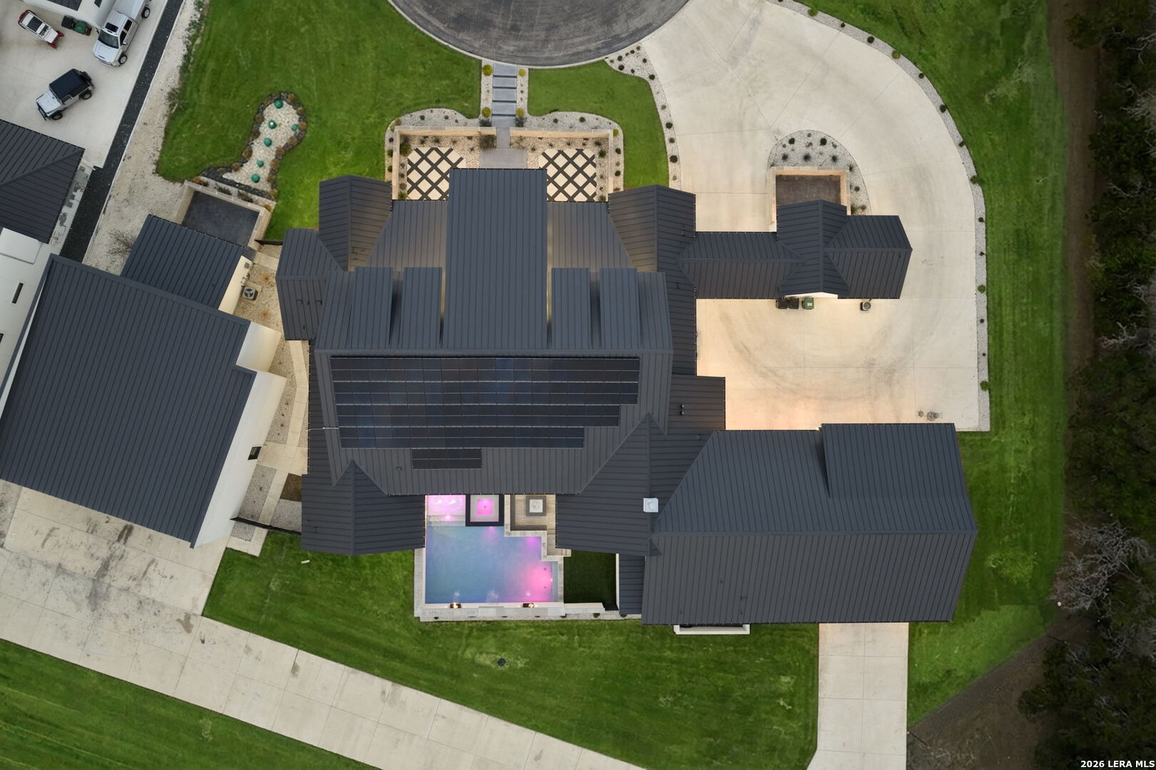 main property photo 94
