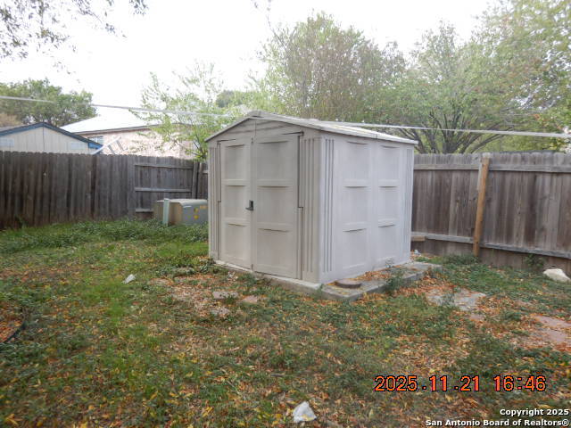 main property photo 8