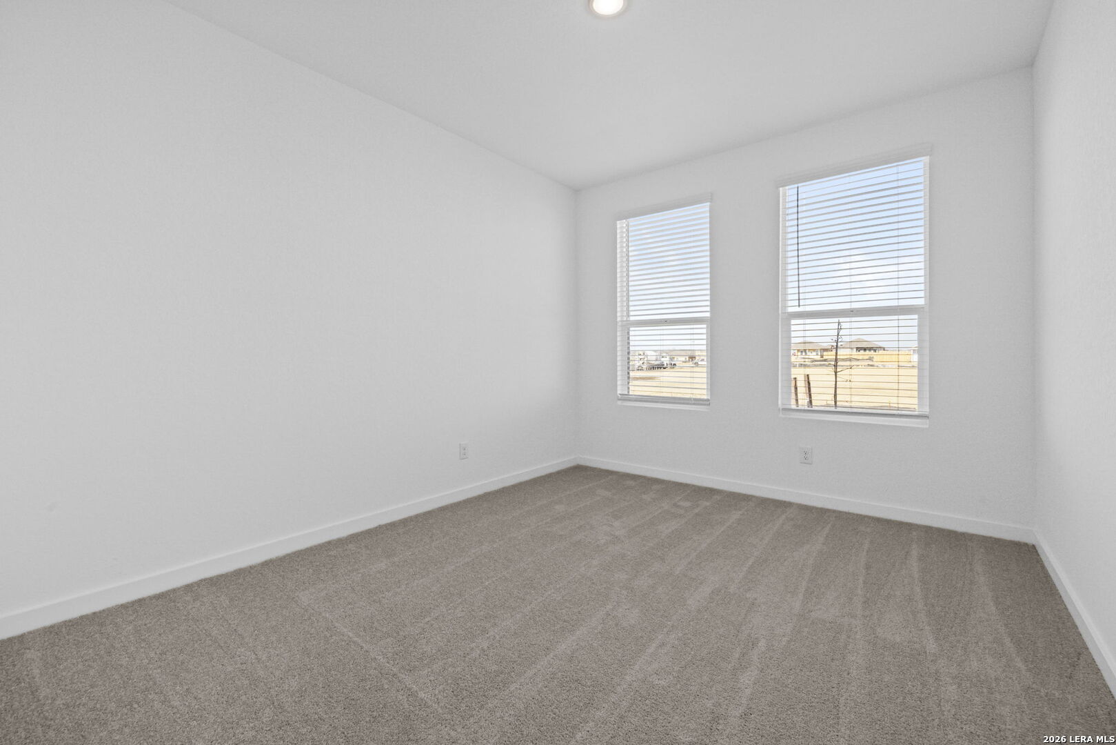 property viewer photo 1