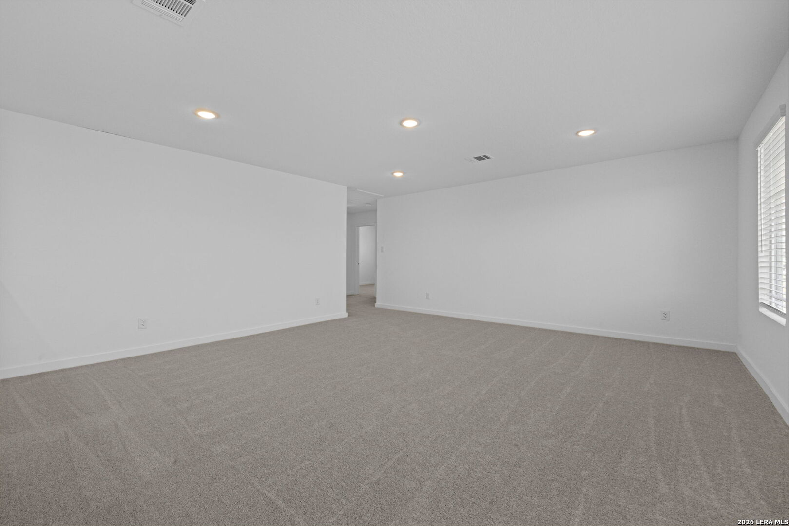property viewer photo 20