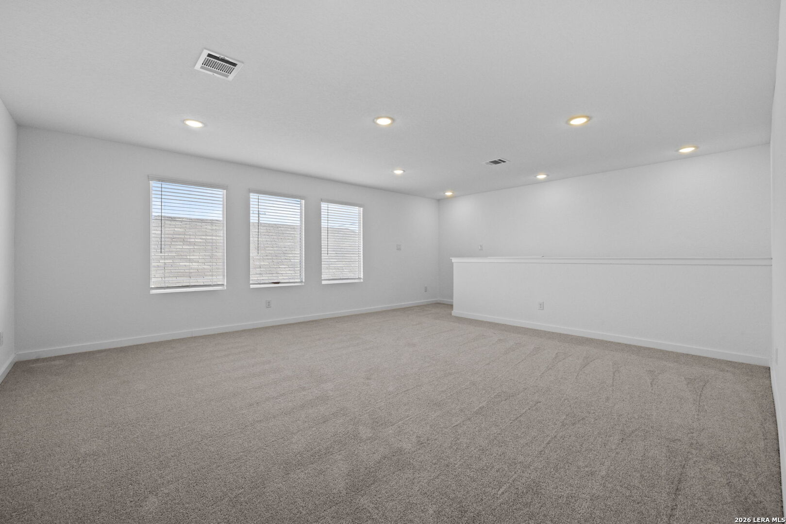 property viewer photo 22