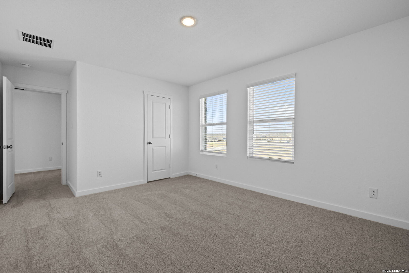 property viewer photo 24