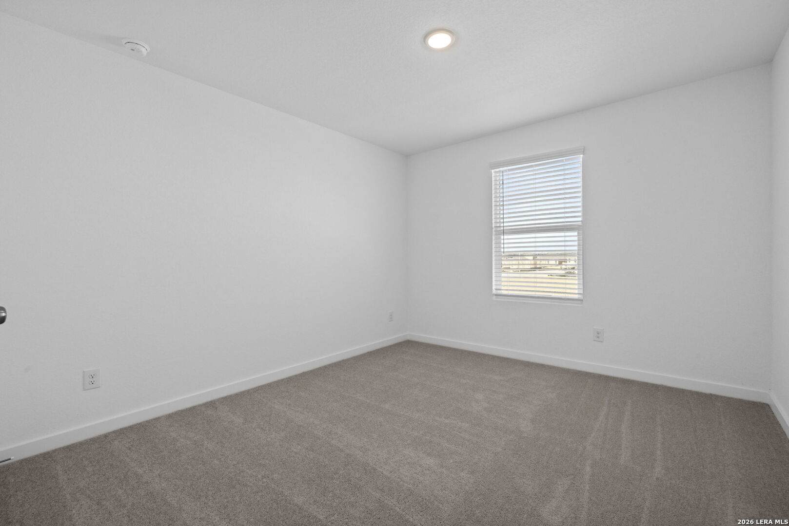 property viewer photo 25