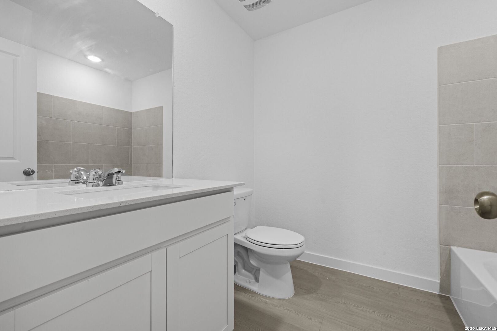 property viewer photo 29