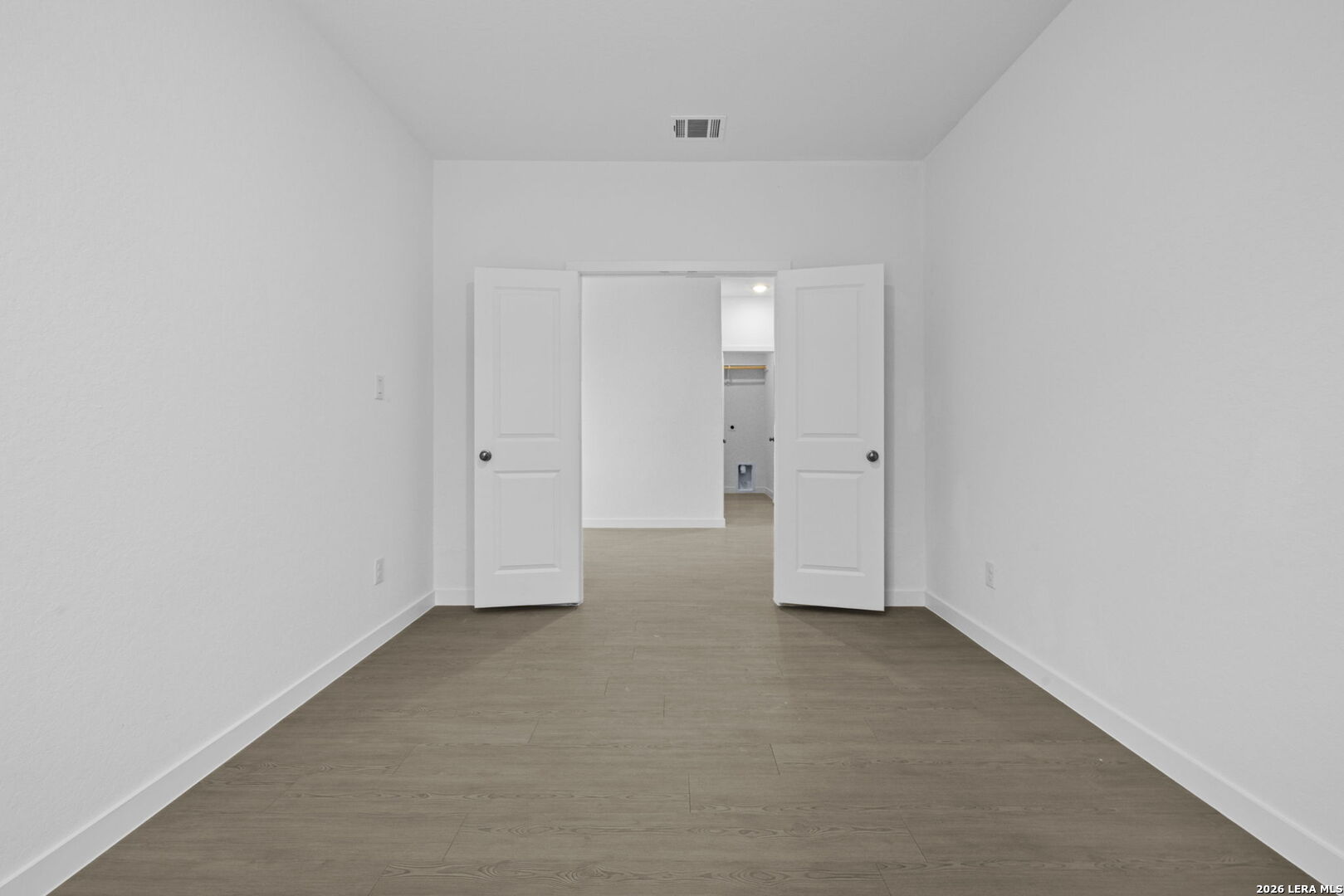 property viewer photo 7