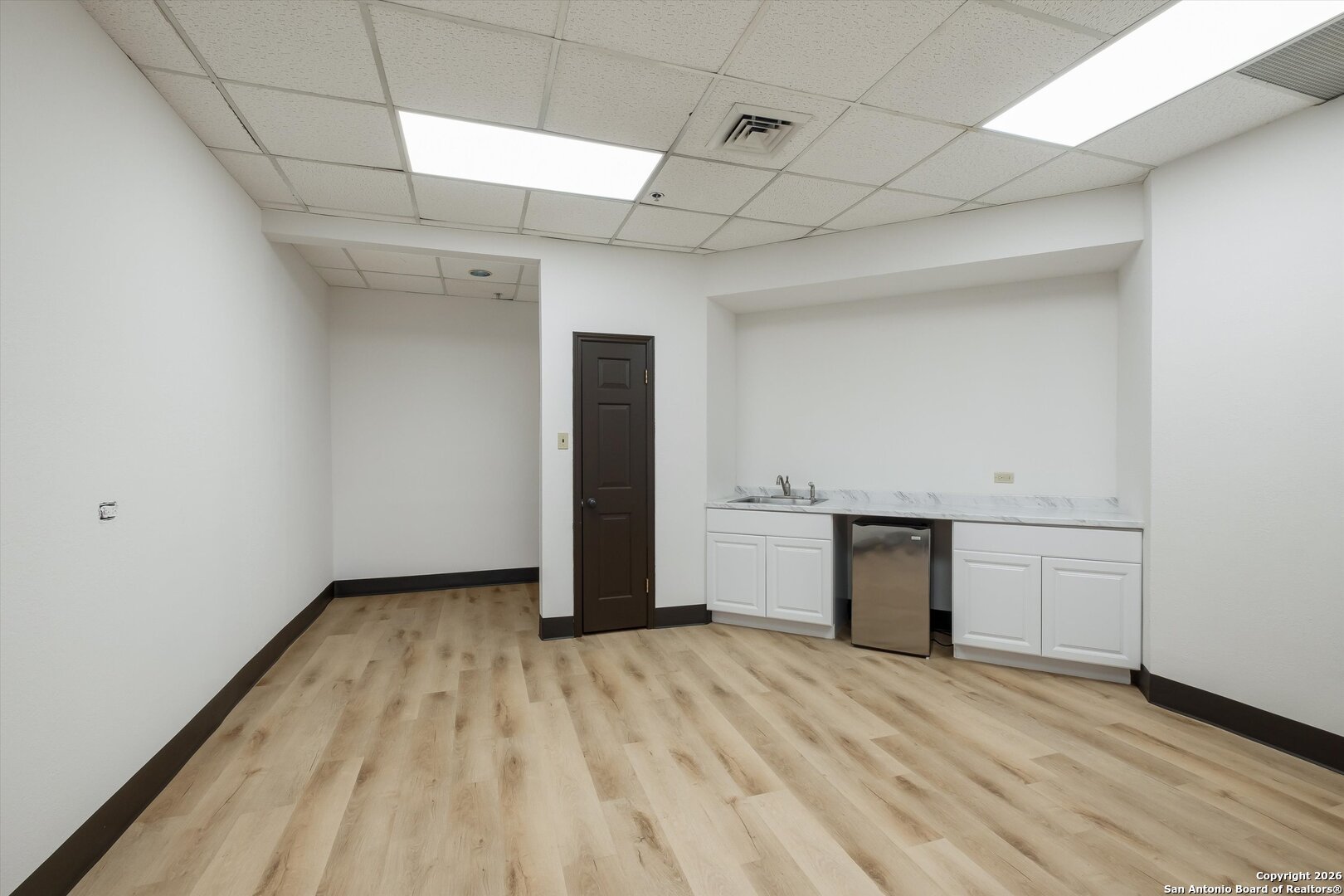 property viewer photo 11