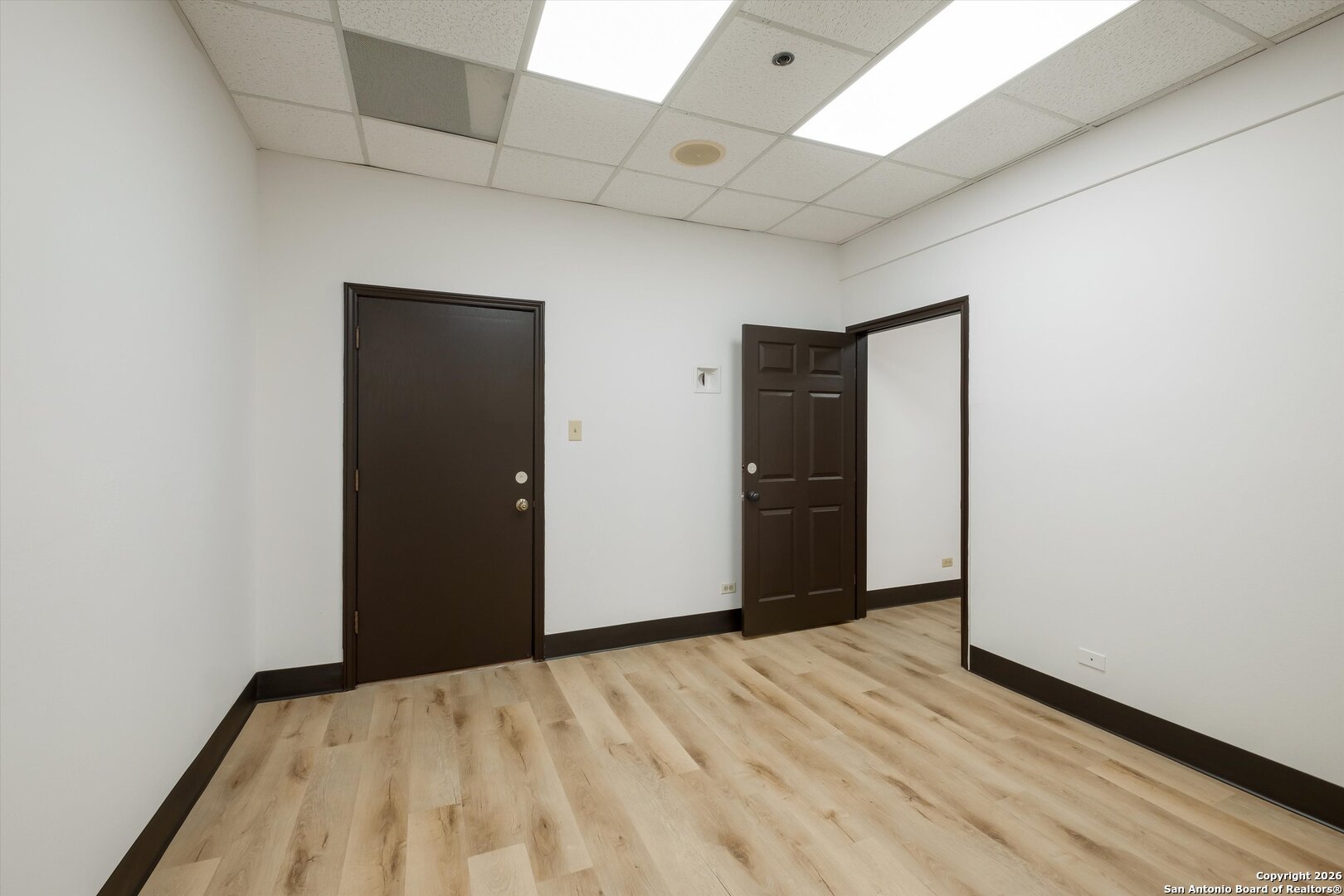 property viewer photo 21