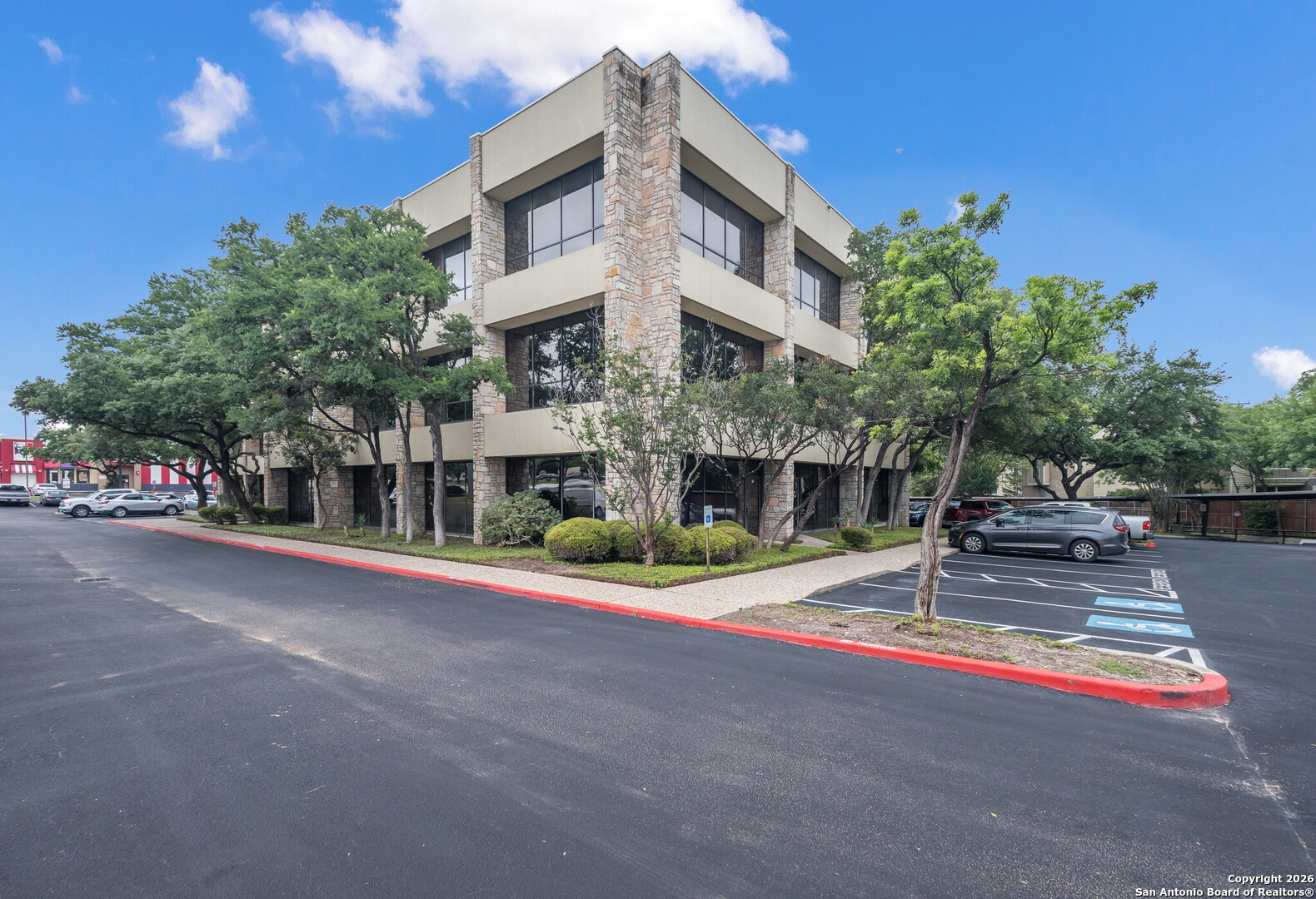 property viewer photo 26